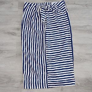 High waisted pencil skirt